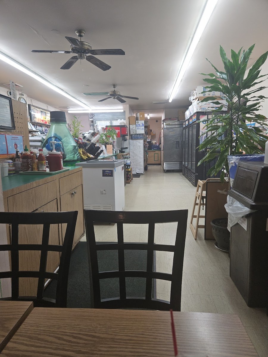 Parkway Eatery Photos 2